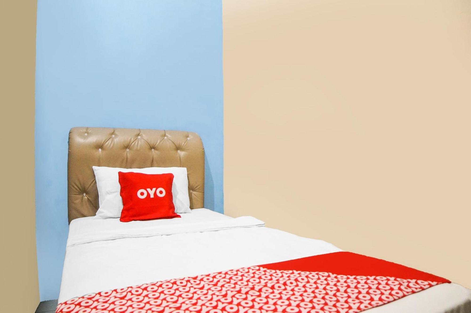 מדאן Oyo 92076 Sky Residence Cengkeh מראה חיצוני תמונה