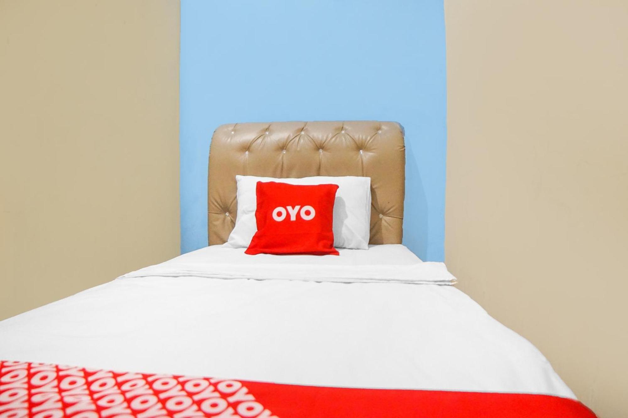 מדאן Oyo 92076 Sky Residence Cengkeh מראה חיצוני תמונה